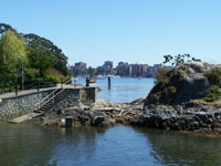 Songhees Walkway to the Inner Harbour